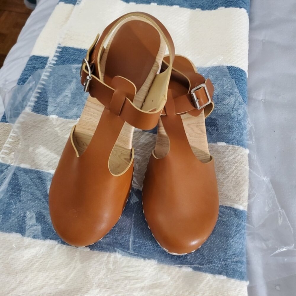 New Swedish Inspired Clogs Block Heel In Camel - Picture 3 of 9